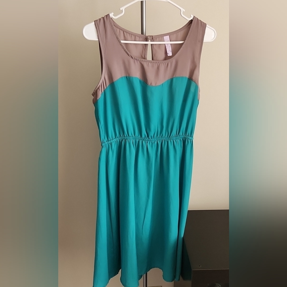 EUC Grey/teal lightweight dress- Medium